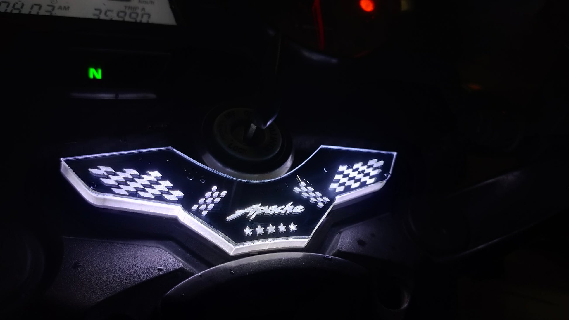 TVS APACHE LOGO LIGHT FOR 2V 160 OR 180 WATERPROOF